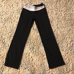 Lululemon black yoga pants